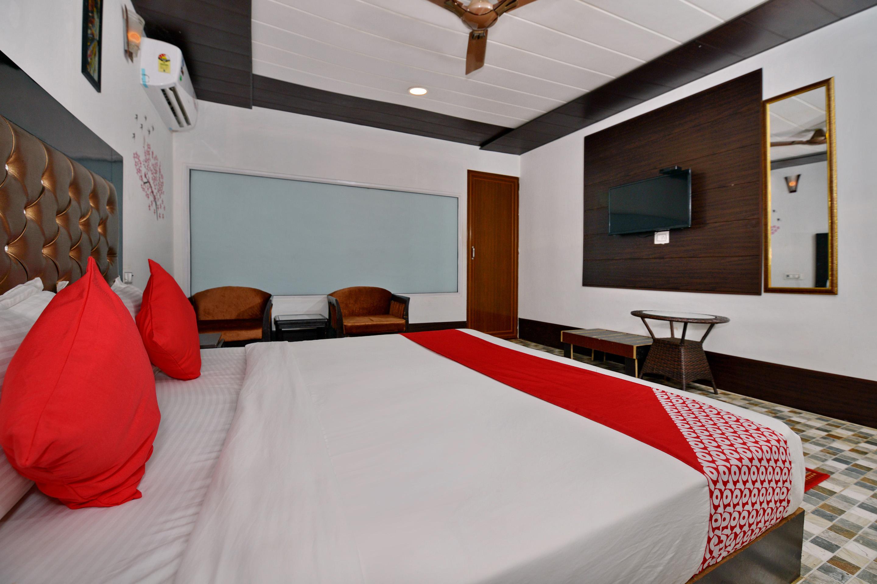 Collection O Retreat Morjim Resort Екстериор снимка