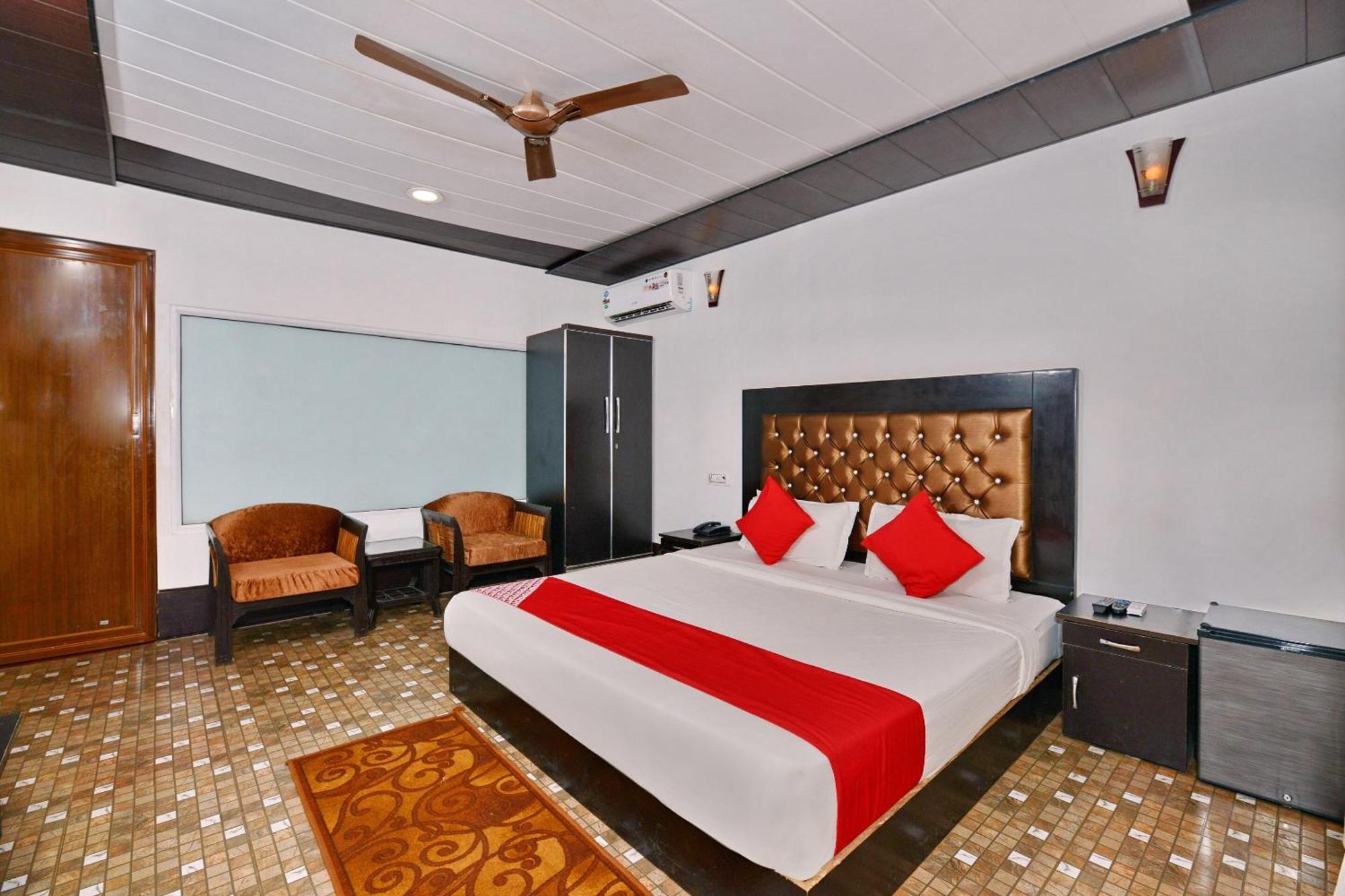 Collection O Retreat Morjim Resort Екстериор снимка