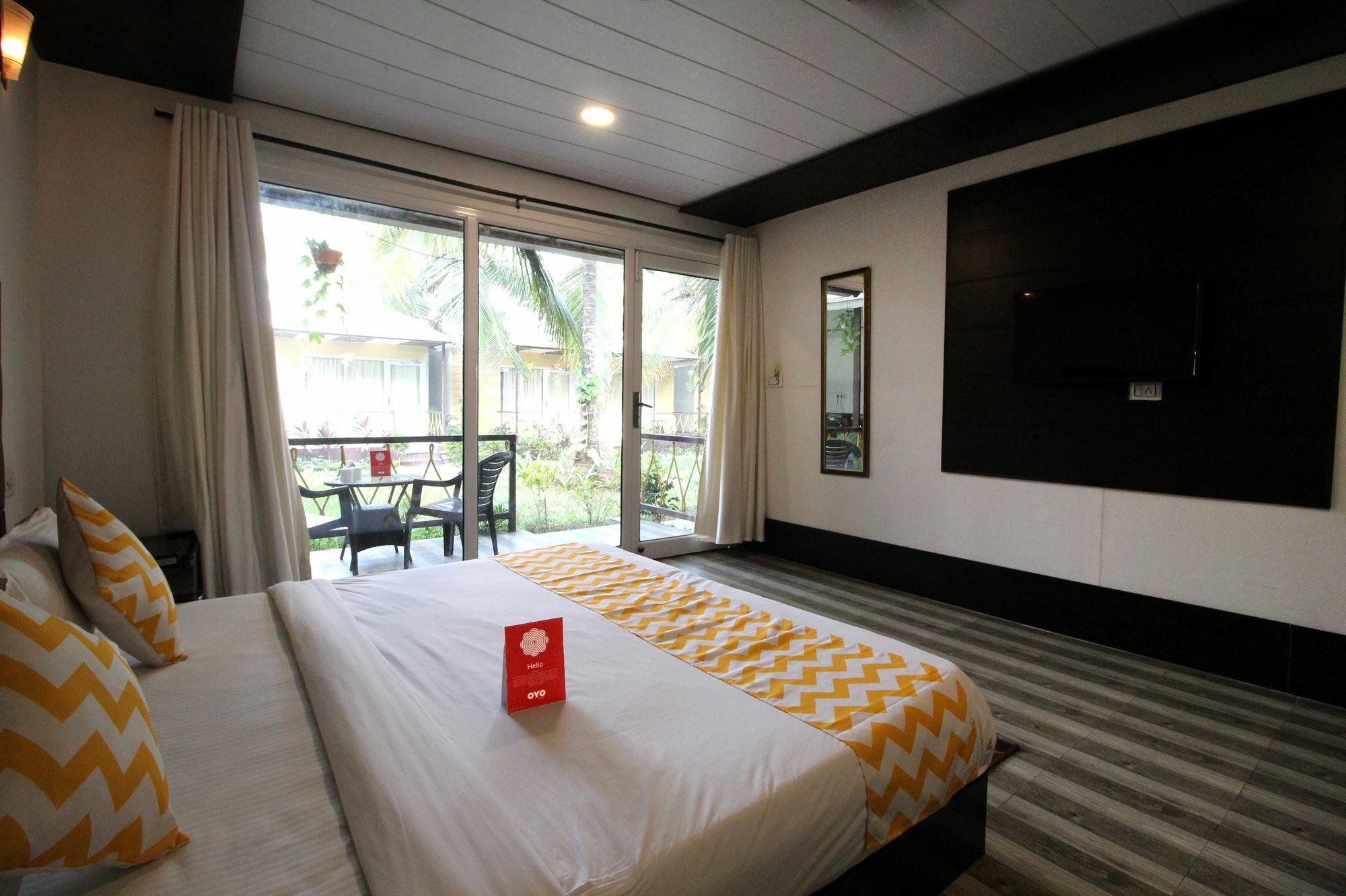 Collection O Retreat Morjim Resort Екстериор снимка