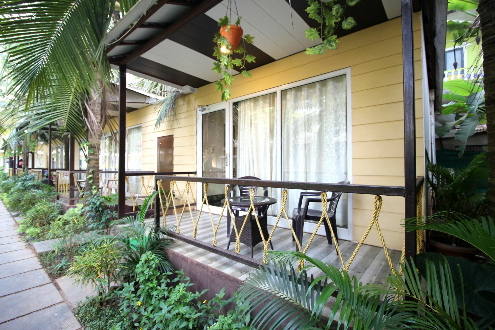 Collection O Retreat Morjim Resort Екстериор снимка
